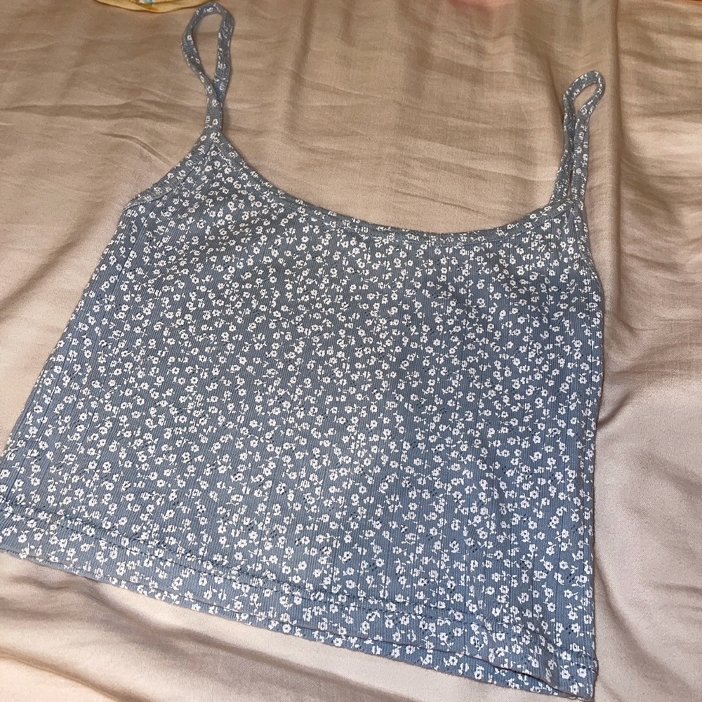 BRANDY MELVILLE TOP